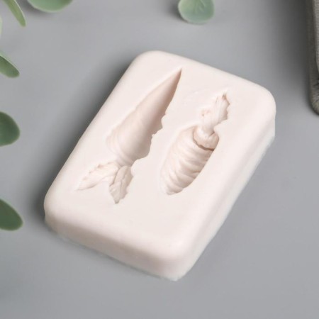 Mold Silicon "Carrots" 2 items 1.2x4x6 cm-2