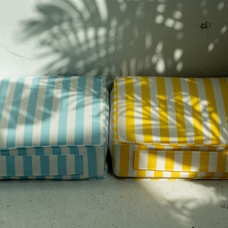 Cambridge pillow-booster, size 40x40x10 cm-2