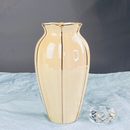 Lenardi vase "Pearls", porcelain, 20.5 cm
