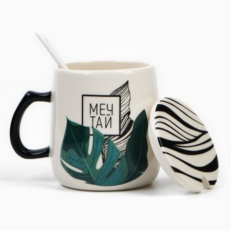 Ceramic mug with a lid and a spoon "Dream", 450 ml, beige color-4
