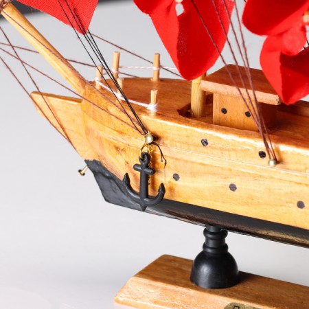 Souvenir small "Dacia" souvenir ship, light wood, red sails, 5 × 23 × 22 cm-4