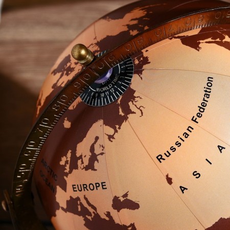 Souvenir Globe "Brass" 22x22x35 cm-2