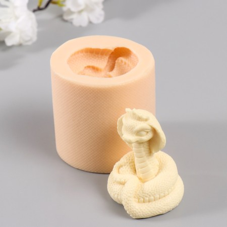 Mold "Snake No. 11" 8x6x6.3 cm-3