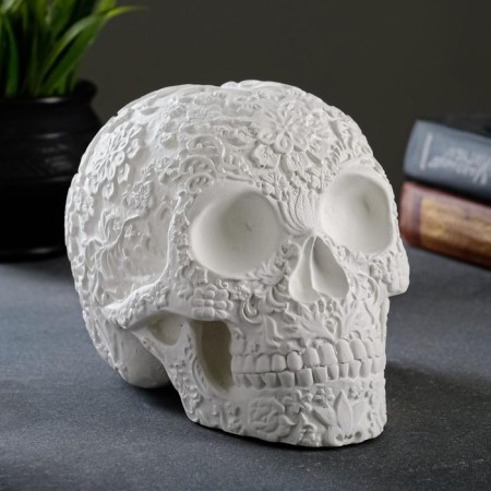 Figure "Skull Carved" White, 13cm