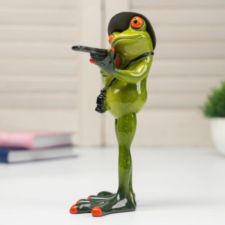 Souvenir Polystone Lak "Frog with a gun" 17.5x5.3x13 cm-1