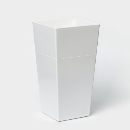Kashpo with an insert of Astra, 1.8 l, l = 26 cm, d = 13/10 cm, white color
