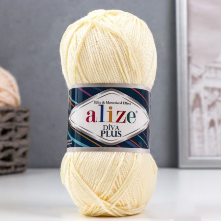 Yarn "Diva Plus" 100% microfiber acrylic 220m/100g (01)