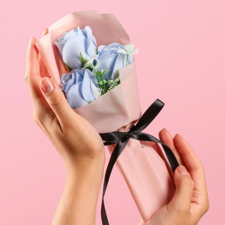 Bouquet of soap roses, blue-2