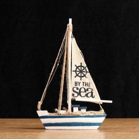 Souvenir ship with a backlight 16*5*26cm