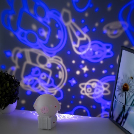 Night-designer "Cosmonaut" LED 3W USB white 9.5x11x13 cm Risalux-6