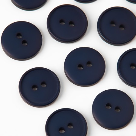 Button, 2 punctures, d = 15 mm, the color is dark blue-1