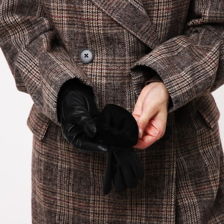 Gloves are female, dimensionless, without insulation, black color-4