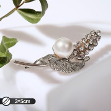 Brooch 