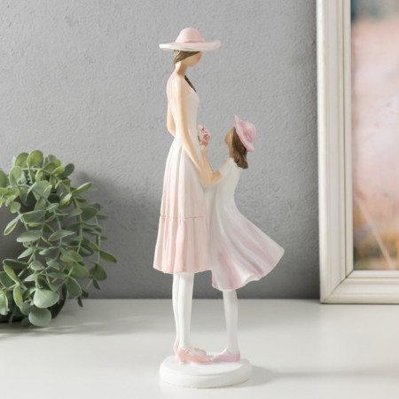 Polystone souvenir "Mom and daughter in hats" 9.5x7.5x26 cm-2