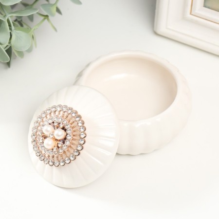 Coramics box "Circle with rhinestones and pearls" 7.7x7.7x6 cm-1