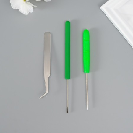 A set of quilling tools 3 items: cutting tool 0.7 cm, awl and tweezers 10 cm-2