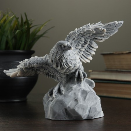Souvenir "Eagle on the rock" 14.5cm