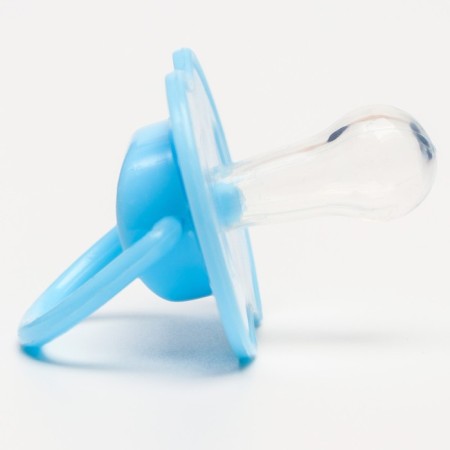 The dummy is classic, silicone, from 0 - 3 months, with a cap, blue color-3