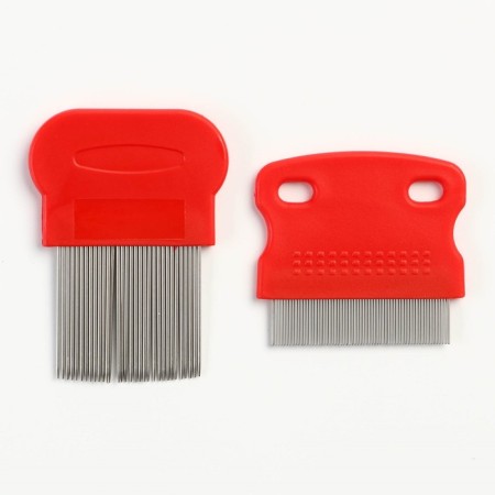 A set of 2 combs, with short and long teeth, red-1