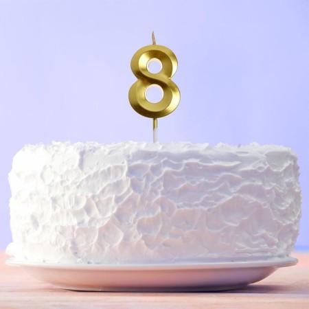 Candle for the cake, the number "8", gold.