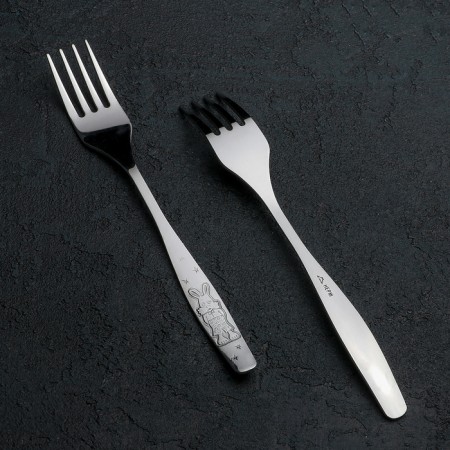 Baby dining room "Antoshka", length 175 mm, thickness 2 mm, silver color