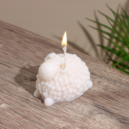 Candle "lamb" 4x4.5x6 cm, soy wax-1