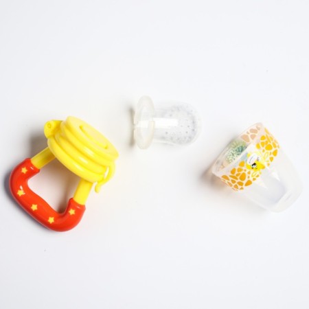 Nibbler "Girafics", with silicone mesh, yellow/red color-3