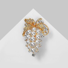 Brooch 