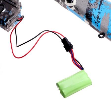 AK-47 automatic machine, works from the battery-15