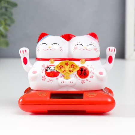 Plastic pendulum from the solar battery "Two cats manki-Neko with fan" 6.5x8.5x5.5 cm