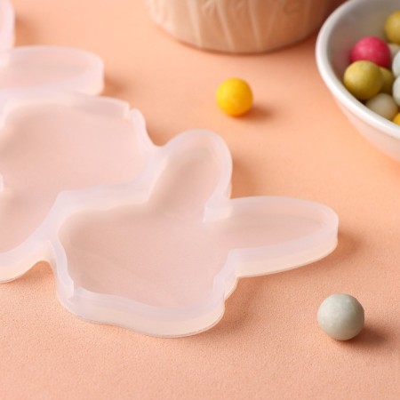Form for the candies of the Dilan "Hare", silicone, 13 × 7.5 × 0.7 cm, 3 cells-2