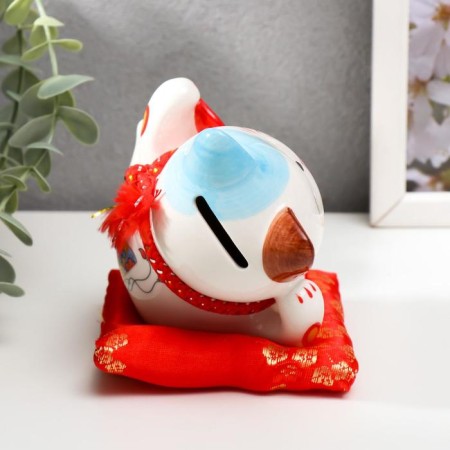 Pigger Ceramics "Cat Mani-Neko with coins on the rug" 10x12.5x7 cm-4