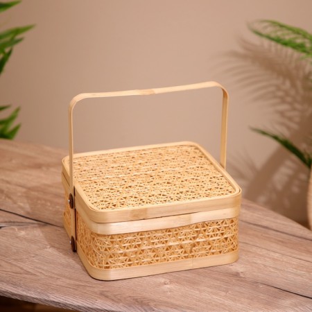 Basket with a lid weaved, from bamboo 25x25x25 cm-1