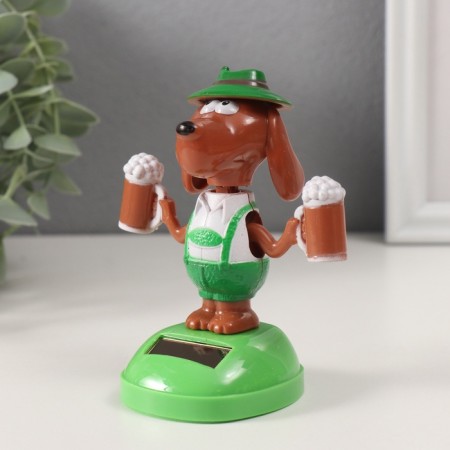 Plastic pendulum from the solar battery "dog with beer circles" 10.5x9.3x6 cm mix-3