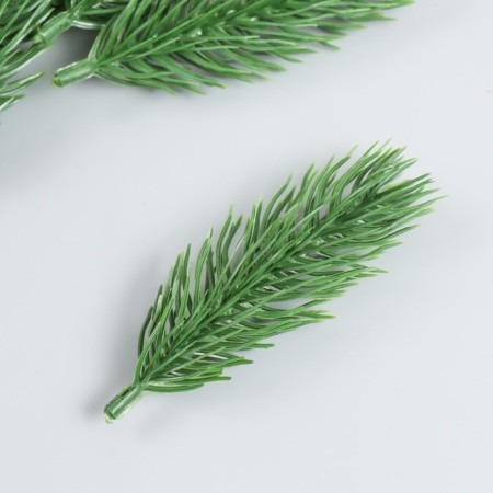 Decor for creativity "spruce branch" green 10 cm