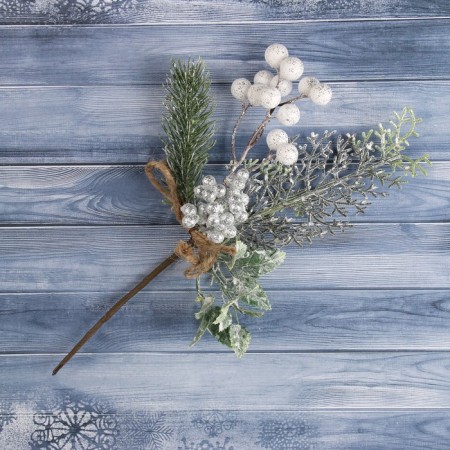 Decor "Winter Magic" needles leaves white berries, 24 cm-1