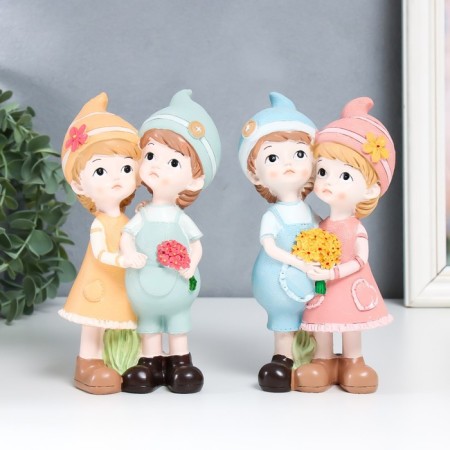Polystone souvenir "Baby in caps, with a bouquet" MIX 9.5x6x17.5 cm