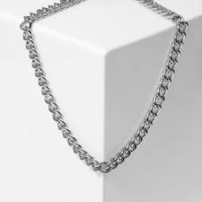 The necklace 