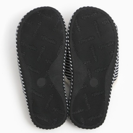 Baby slippers, size 35-2