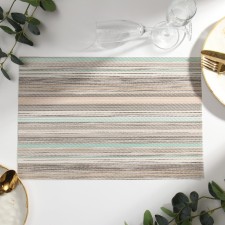 Napkin on the table of the share, centered, 45*30cm