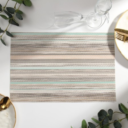 Napkin on the table of the share, centered, 45*30cm