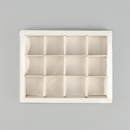 Box for 12 sweets with cells "White", 14.5 x 18.5 x 3 cm-2