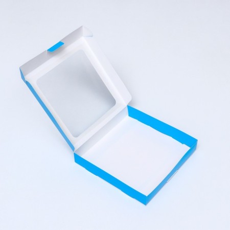 Self -charged box, with a blue window, 19 x 19 x 3 cm-3