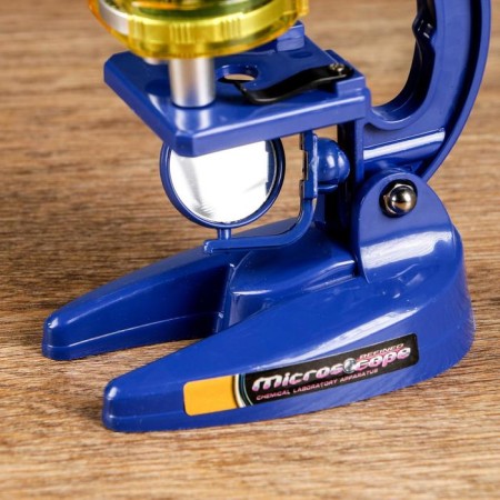Microscope, increase in an increase of 450x, 200x, 100x, blue-2