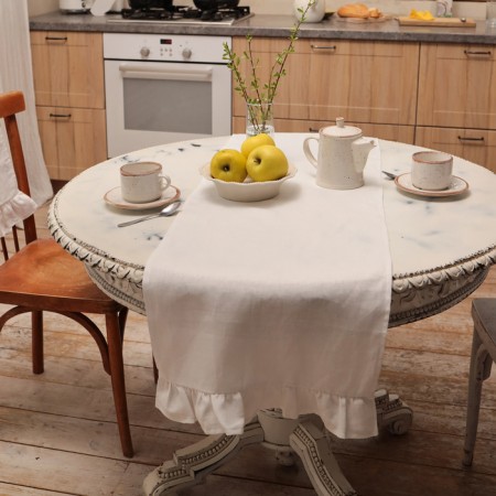 Path on the Ethel Ivory table 40x150 cm, 100% linen 170 g/m2