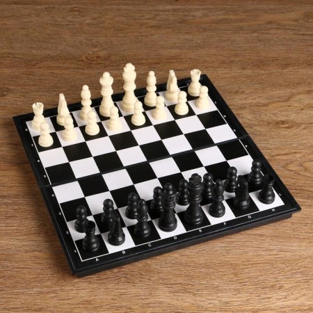 Chess table, 31 x 31 cm, king 8 cm, pawn 3.8 cm