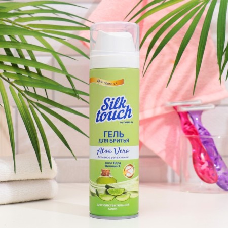 Carelax Silk Touch shaving gel for sensitive skin with aloe vera, 200 ml