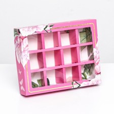 Box under 12 sweets, 