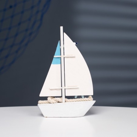 Корабль сувенирный Парусник 17*11*3см-2