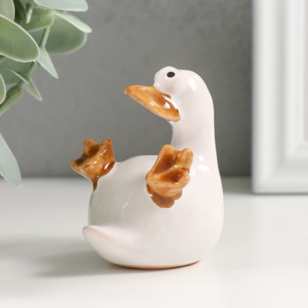 Souvenir Ceramics "Duckling with paws up" 4.9x5.9x6.5 cm-3